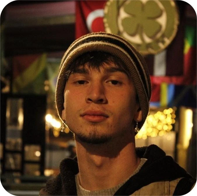 Enes Tunça...